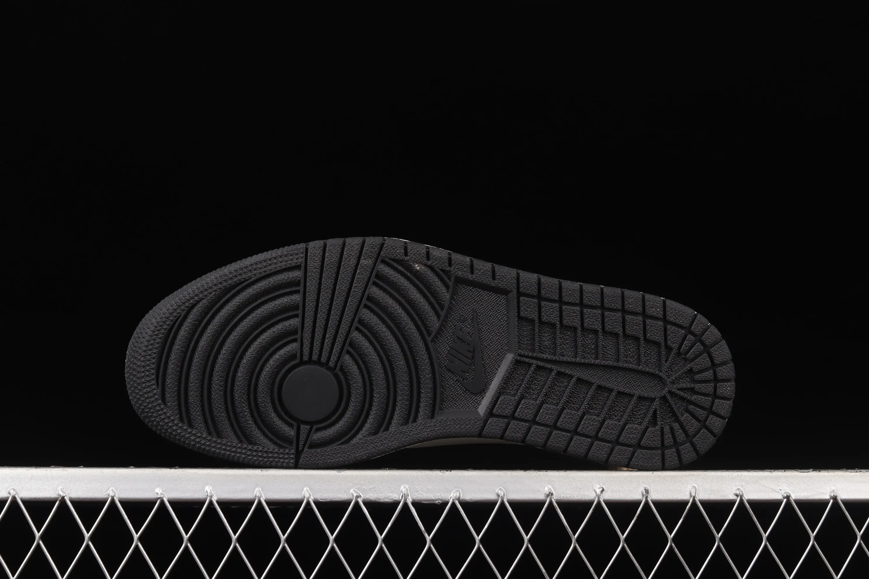 All categories Air Jordan Jordan series basketball shoes Air Jordan 1 High pure original version Air Jordan 1 High OG "Hand Crafted" AJ1 Joe 1 color stitching DH3097-001